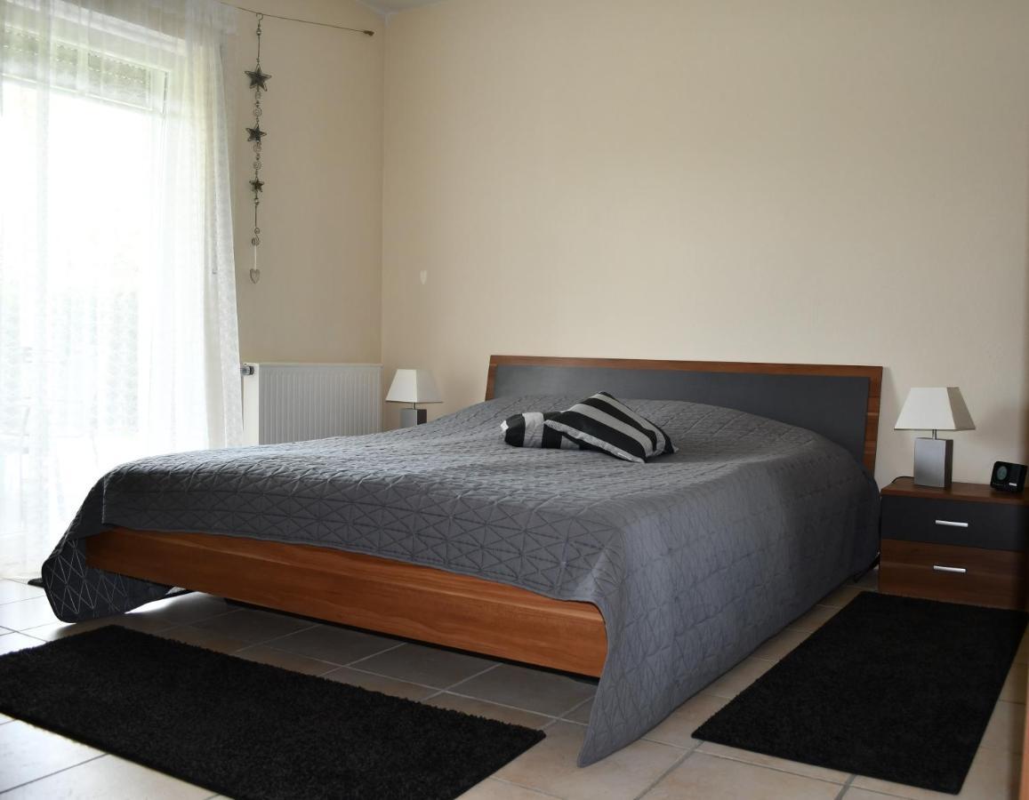 Ferienwohnung Bellerbergblick Ettringen (Rhineland-Palatinate) Exterior photo